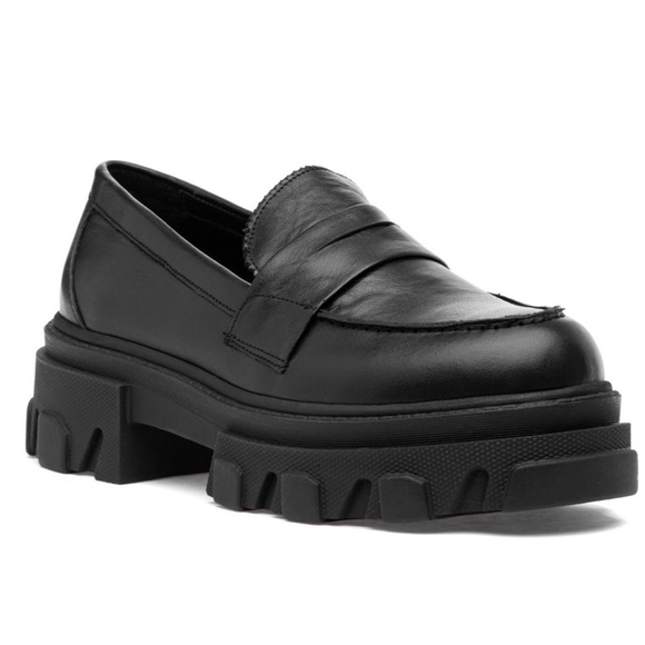 Silent D Shoes - Silent D Coralie Chunky Lug Sole Black Leather Loafers